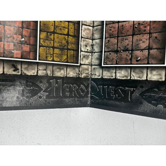 HeroQuest Role Playing Game Board Only D20 Usable Dungeon Piece Vintage - Picture 3 of 5